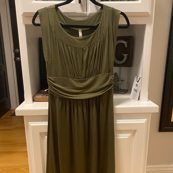 ModCloth Stretch Jersey Knit Dress - Picture 2 of 7